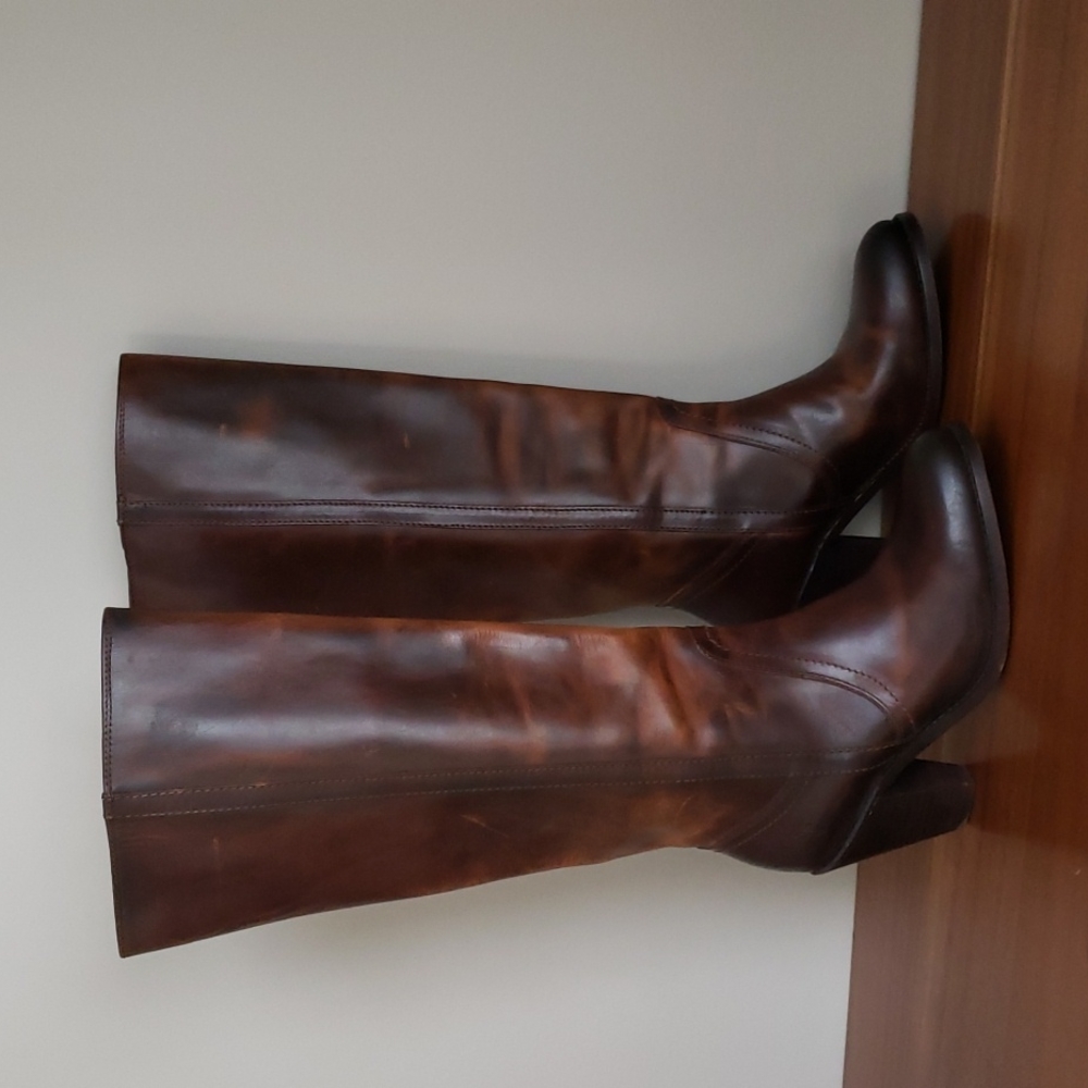 Women's Frye Mustang Tall Pull on Leather Boots size 8 NWOT
